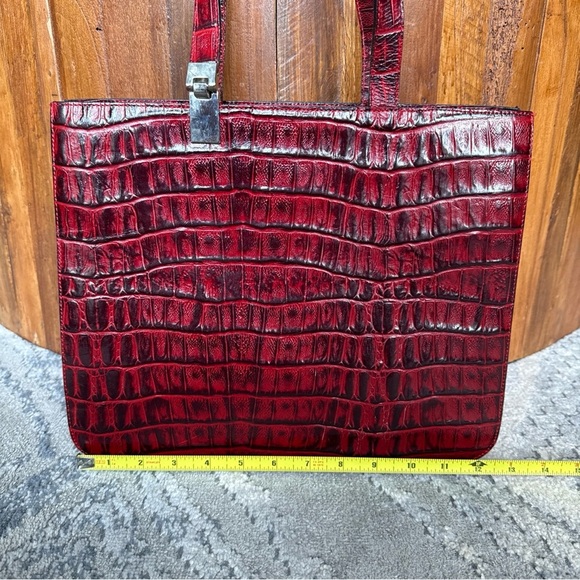 Elegance Paris Crocodile Embossed Red Leather Top Handle Bag Tote - Picture 2 of 12